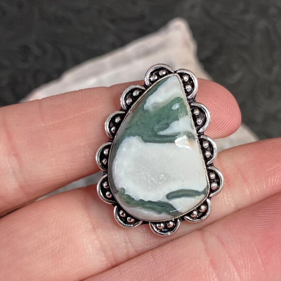 Druzy Tree Agate Antique Styled Ring Size 8 and a Half - Picture 8 of 10